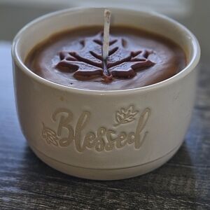 Maple Leaf Candle